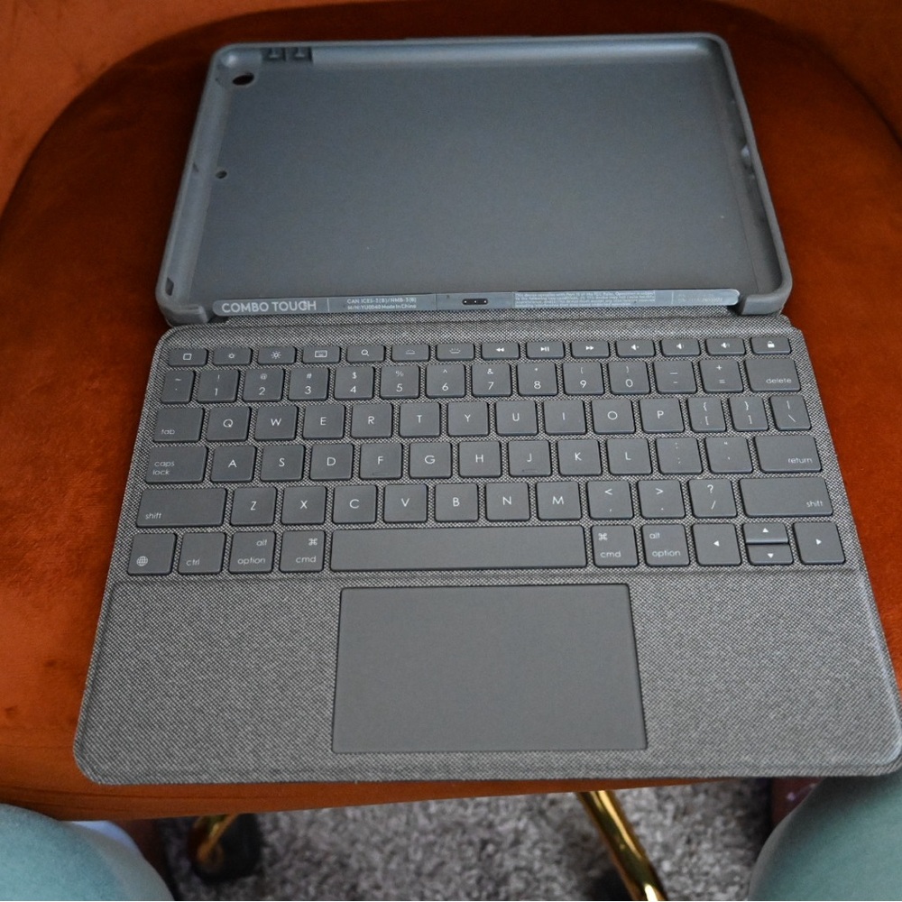 Logitech Gray Tablet Keyboard Case - Picture 3 of 5